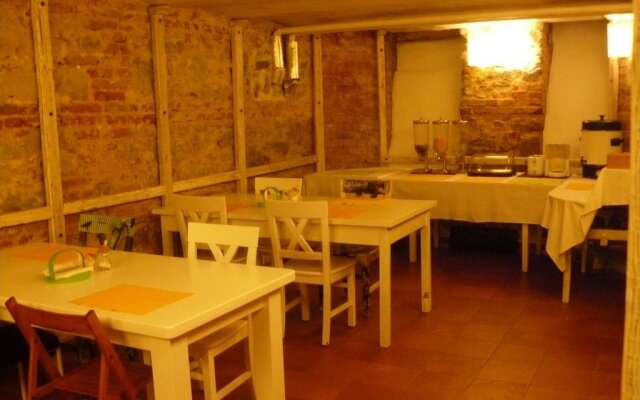 Hostel Lavele