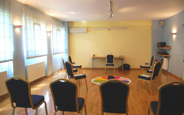 Harmony Hotel Apartments