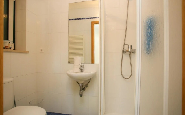 Atlantic Ocean Pool Apartment