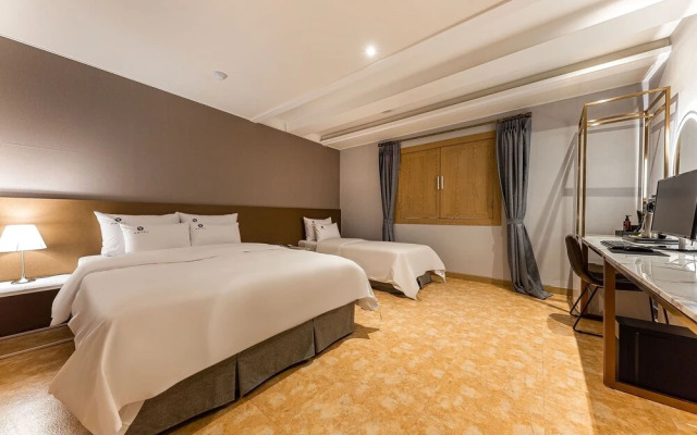 Yongin Singal Sangsang Hotel 1