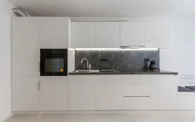 Premium City Center Apartment Tartini 1