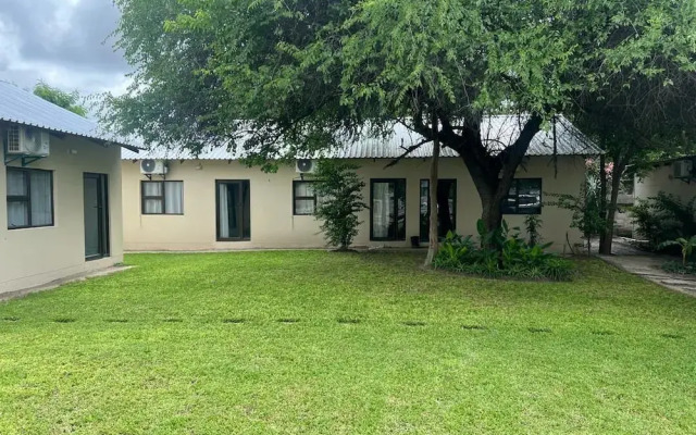 Moxwini Self Catering Apartments