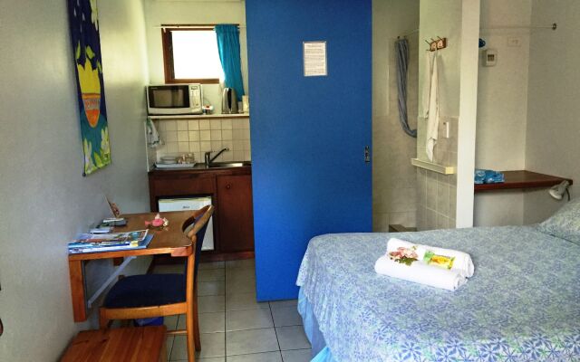 Travellers Motel