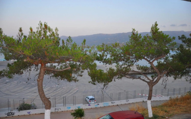 Nora Hotel