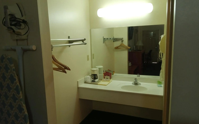 Country Hearth Inn & Suites Union City