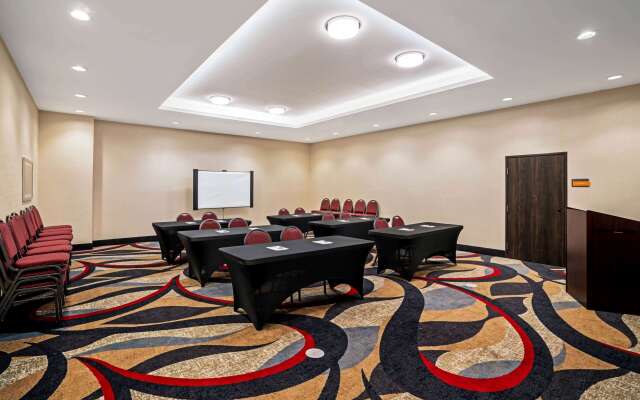 La Quinta Inn & Suites by Wyndham Tuscaloosa University