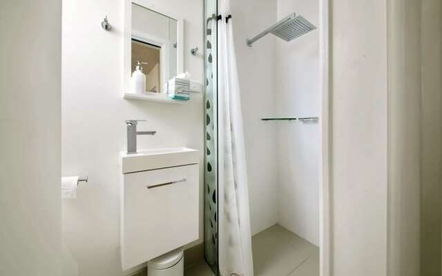 The Helm, Unit 2, 22 Voyager Close