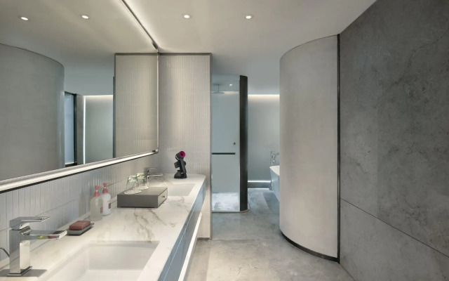 Crowne Plaza Wuhan Optics Valley by IHG
