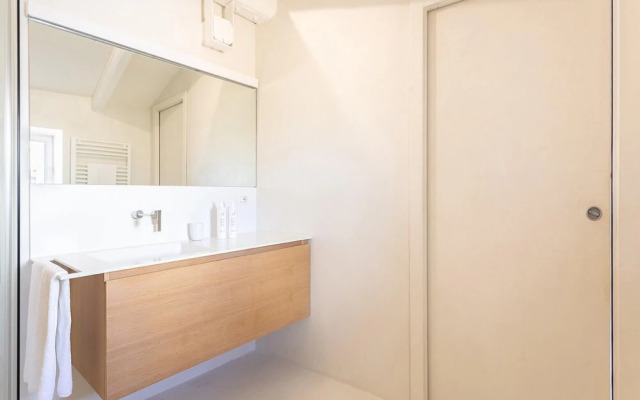 Mirror Apartment With Seaview Terrace