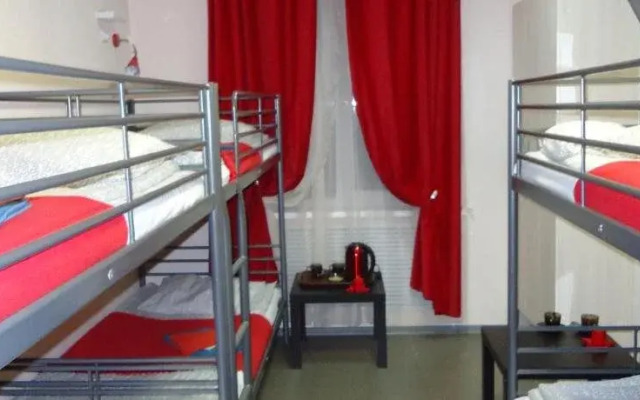 Hostel na Vologodskoi (former Teremok)