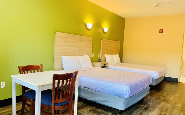 Weston Inn & Suites