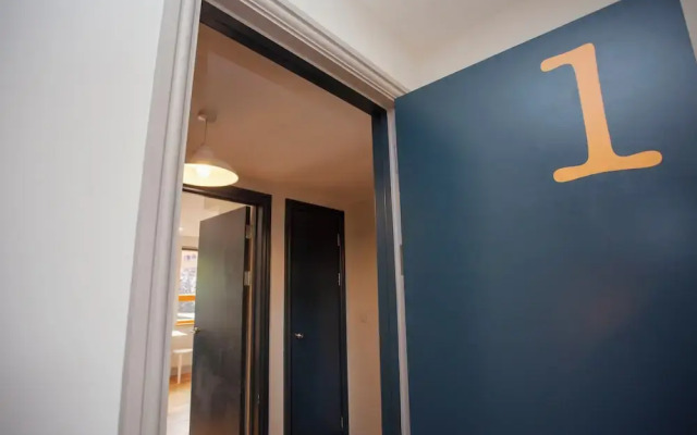 Higgihaus Cabot Mews Aparthotel