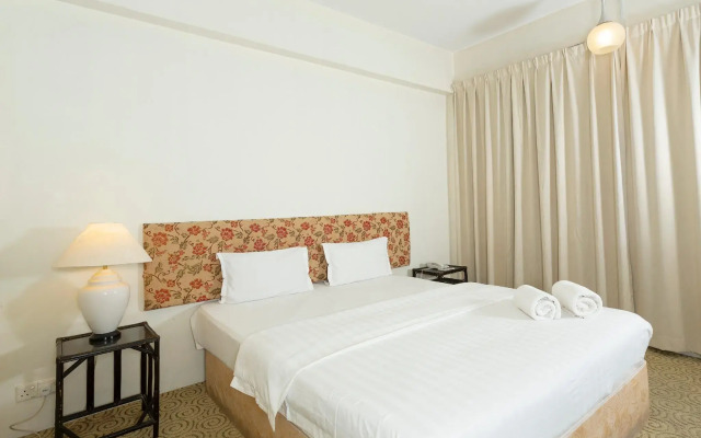 OYO 89619 De Choice Hotel
