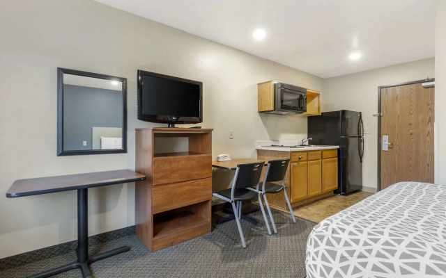 WoodSpring Suites Raleigh Garner