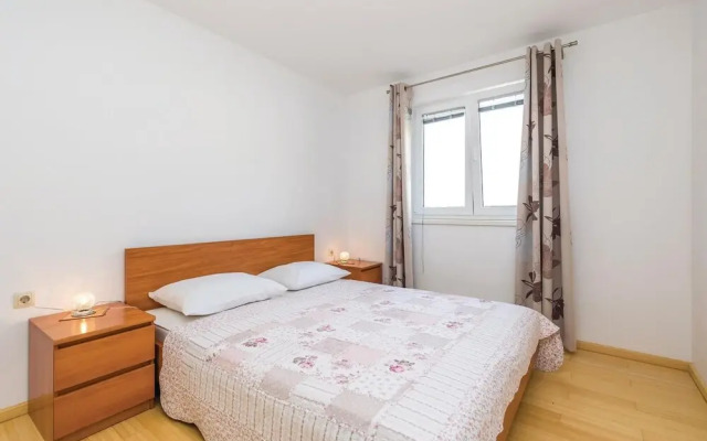 Beautiful Home in Banjol With Wifi and 2 Bedrooms