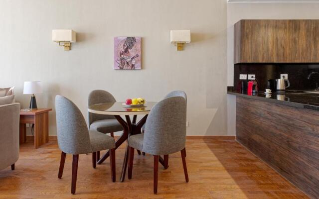 VESTA - Sheikh Zayed Residence