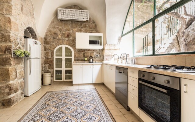 Villa Mamilla