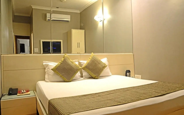 Hotel Ajanta Juhu near Juhu Beach