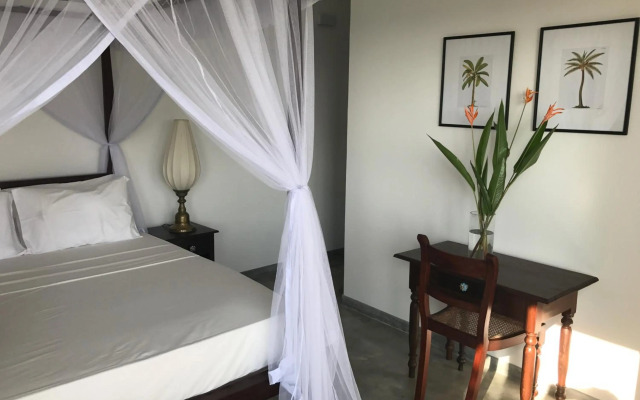 Lara's Place Unawatuna