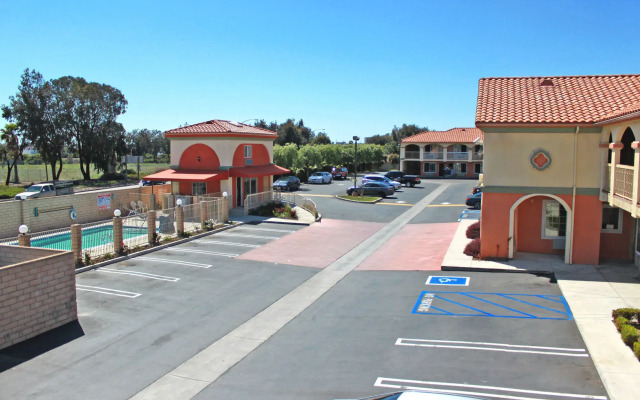 Crystal Inn Suites & Spas