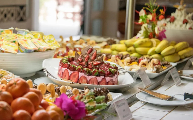 Le Saly Hotel & Club Les Filaos