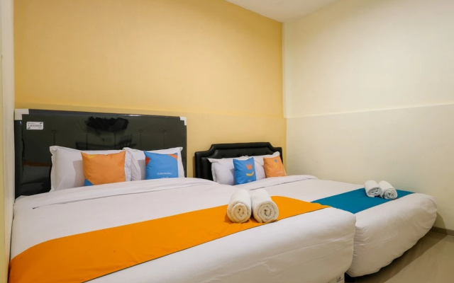 Sans Hotel Beskalan Malioboro – Guest Rooms – Yogyakarta