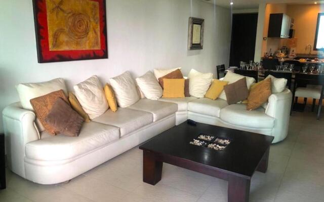 La Isla Residences
