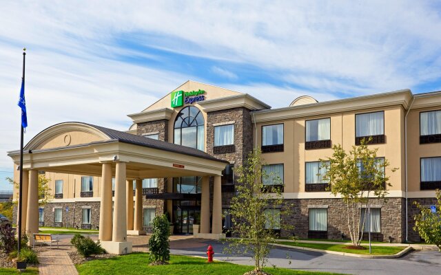 Holiday Inn Express Hotel & Suites Chester, an IHG Hotel