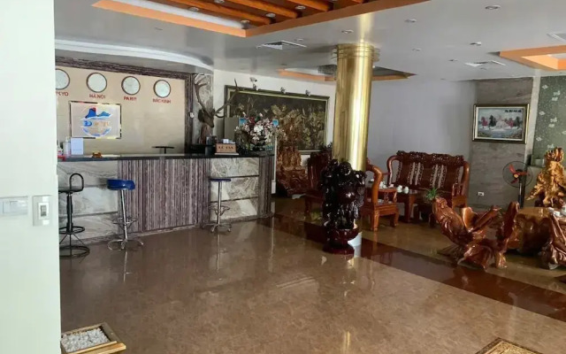 Duc Trung Hotel CB by Bayluxury