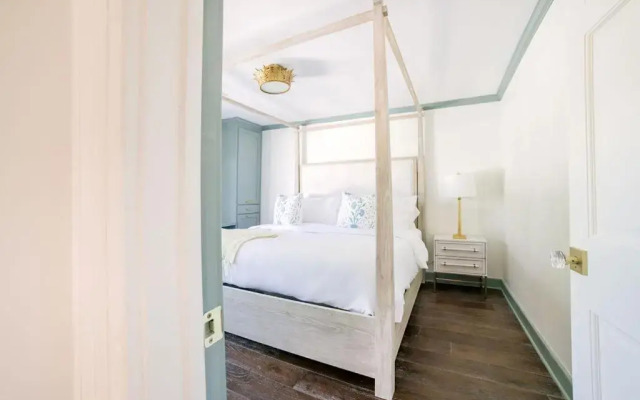 Guesthouse Charleston EAST 42 D
