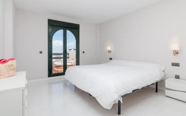 2207-Modern apt with terrace and amazing seaview