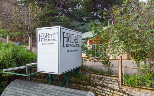 The Hobbit Bungalow by ZUZU