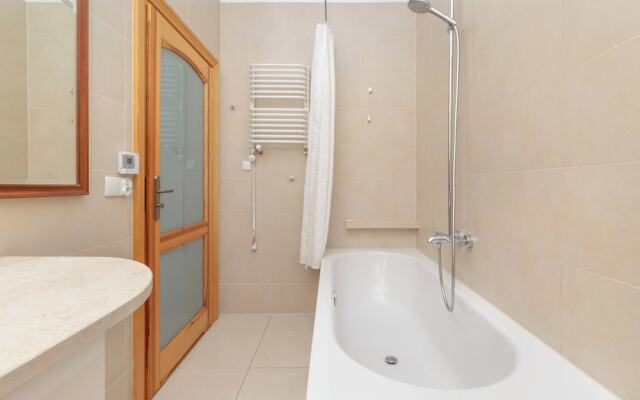 Spacious Sopot Apartment by Renters
