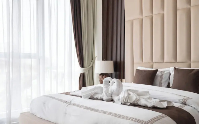 SIMPLY COMFORT Chic 3 Br Apartment with Private Pool
