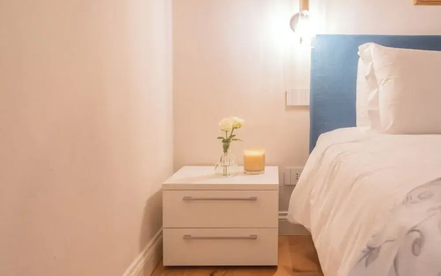 Cinque Giornate 70 Suites by Rent all Como