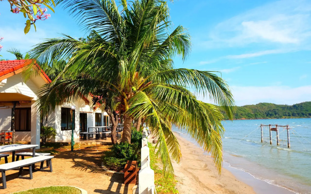 New Travel Beach Resort