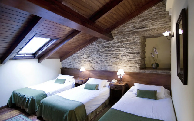 Hostal San Clemente by Pousadas de Compostela