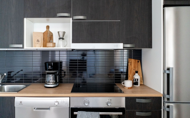 Stylish 1br with balcony in new building