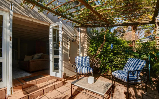 Luxurious & centrally located home away from home