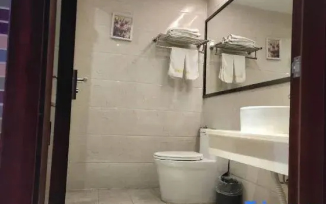 Senman Jingpin Hotel