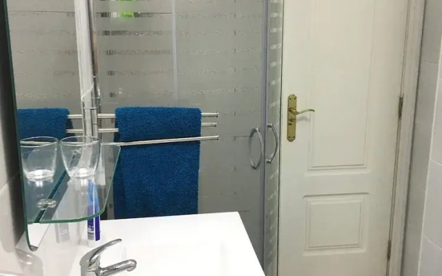 2 Bd Apartment With Stunning View