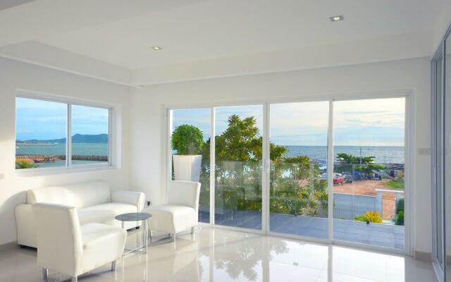 Luxury 5 Star Beach Villa 8 Bedrooms