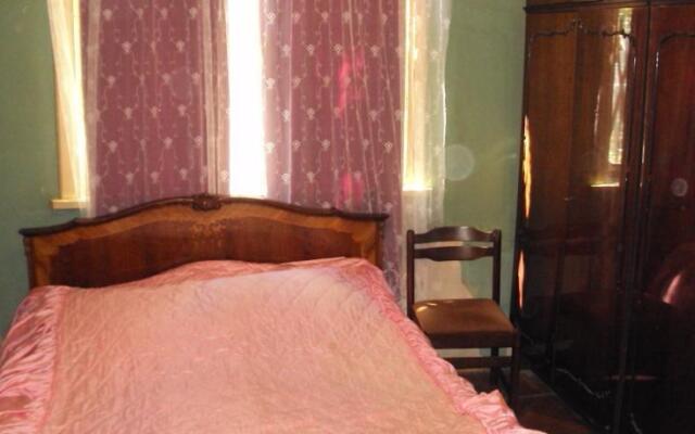 Hostel Ell