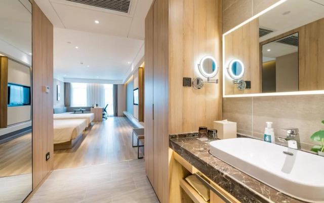 Atour Hotel Nanjing Xin'gang Development Zone