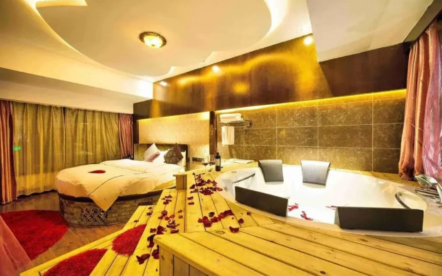Donghe Inn