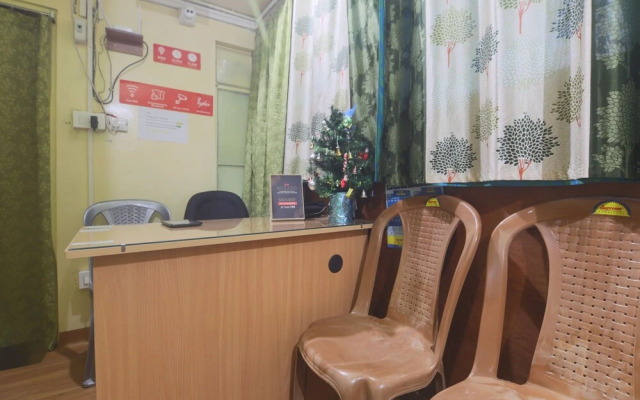 OYO 18330 Stay At Jo's Guest House