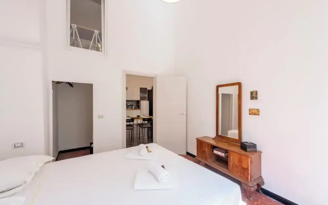 Excellent 2-bed flat in Genoa's Old Town