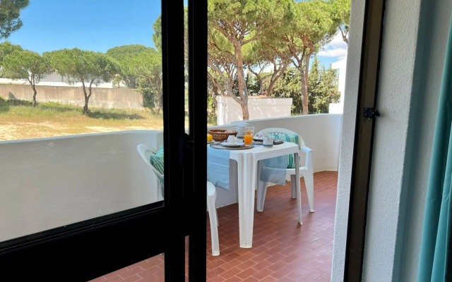 Vilamoura Cosy 3 With Pool by Homing