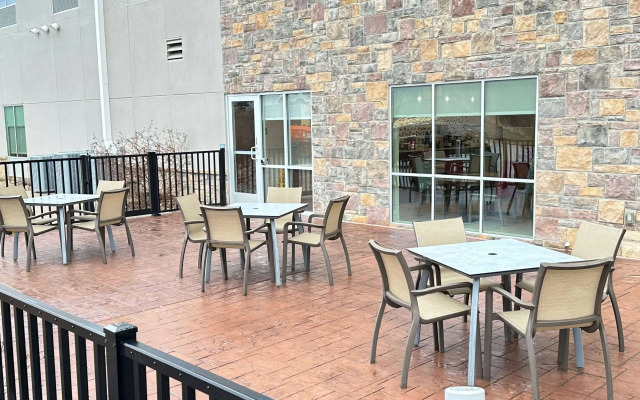 La Quinta Inn & Suites by Wyndham Jackson/Cape Girardeau