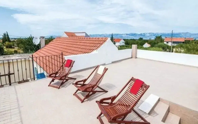 Peaceful Poolside Escape